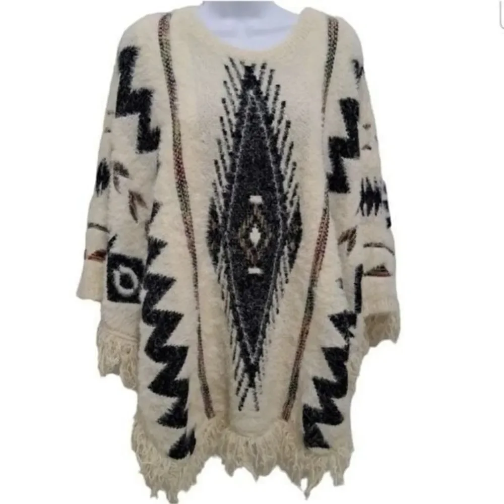 NEW Francescas Fringe Poncho Sweater Ivory Western